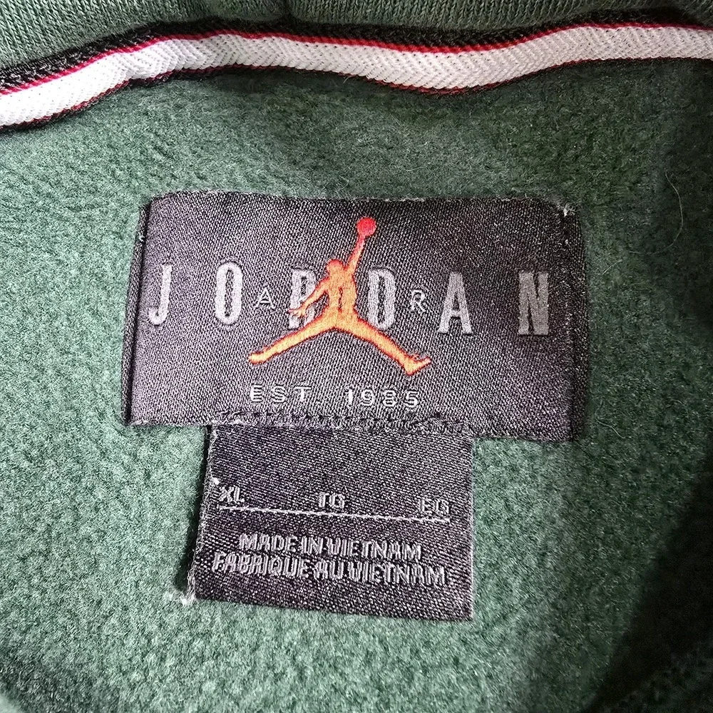 Jordan essentials fleece